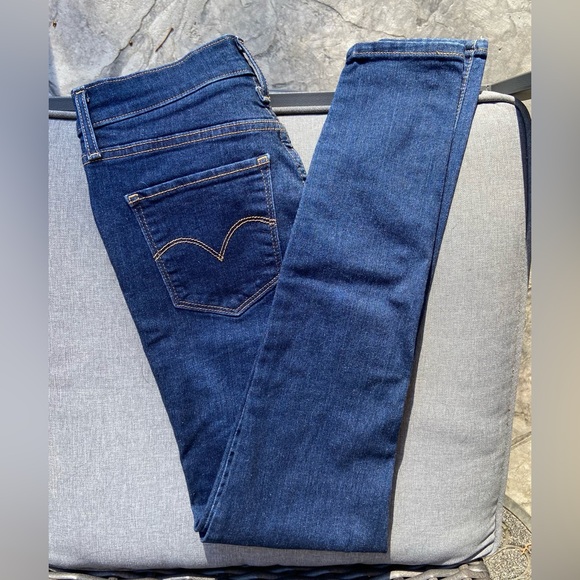 Levi's Denim - Levi’s 720 Highrise Super Skinny Women's Jeans- Size 28x30